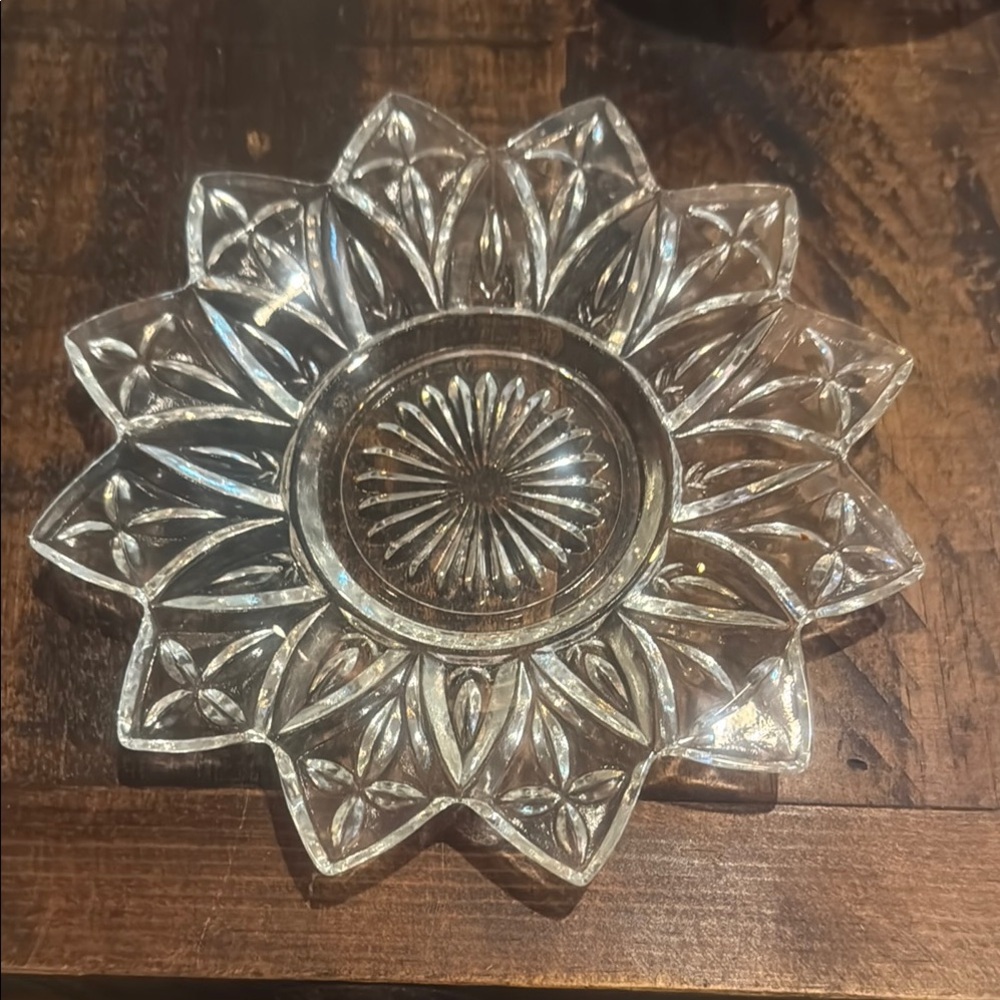 Vintage Federal Pressed Glass Bread Butter Plate Petal Pattern Decorative Dish